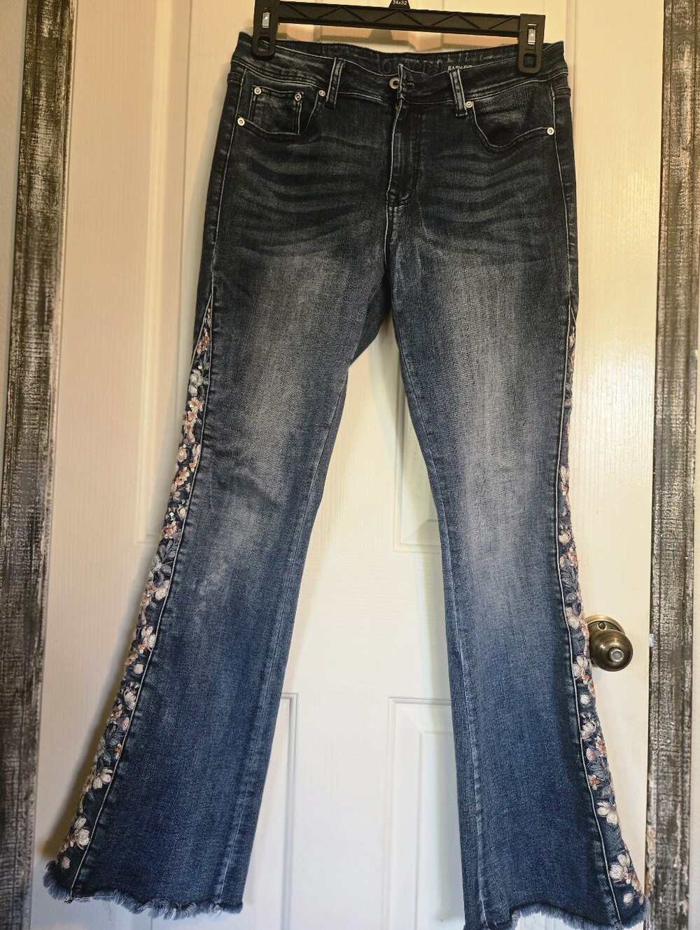 Grace In LA Flower Trim Jeans
